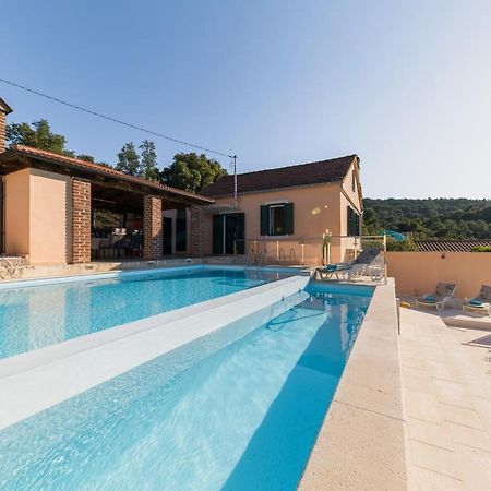 Holiday Home Lavanda Mali Iž Kültér fotó