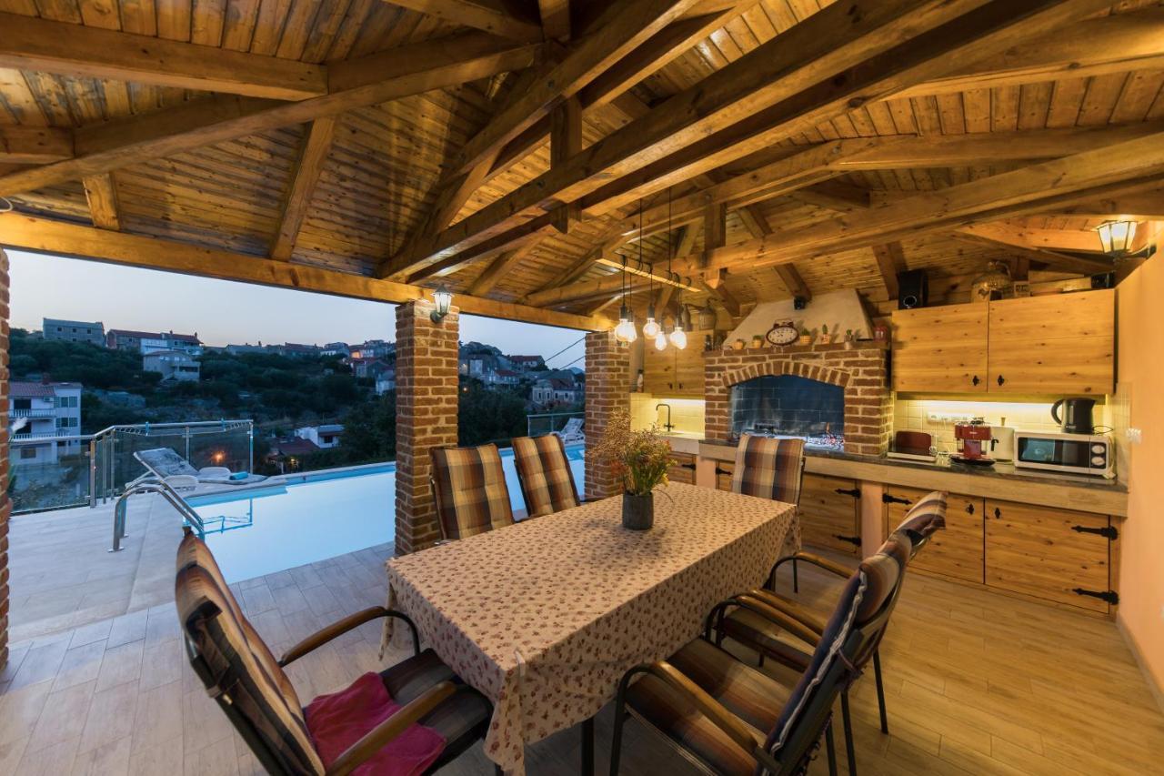 Holiday Home Lavanda Mali Iž Kültér fotó
